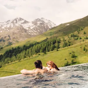 Hotel Schoene Aussicht Sölden